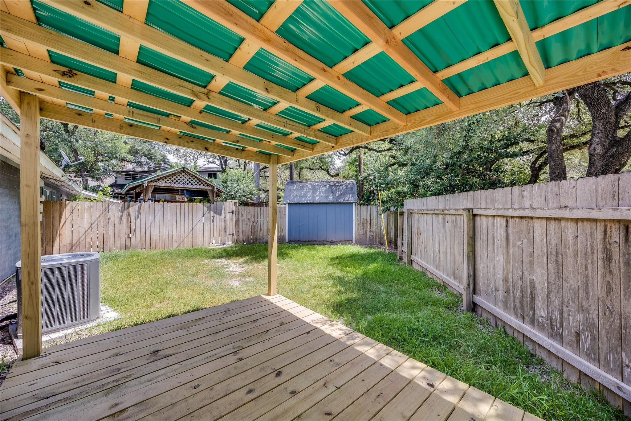 8803 Westover Club Dr #b Property Photo 25