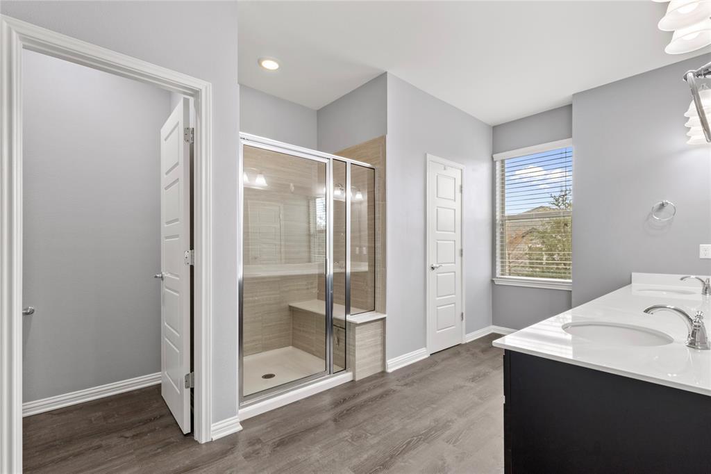 13800 Lyndhurst St #184 Property Photo 15