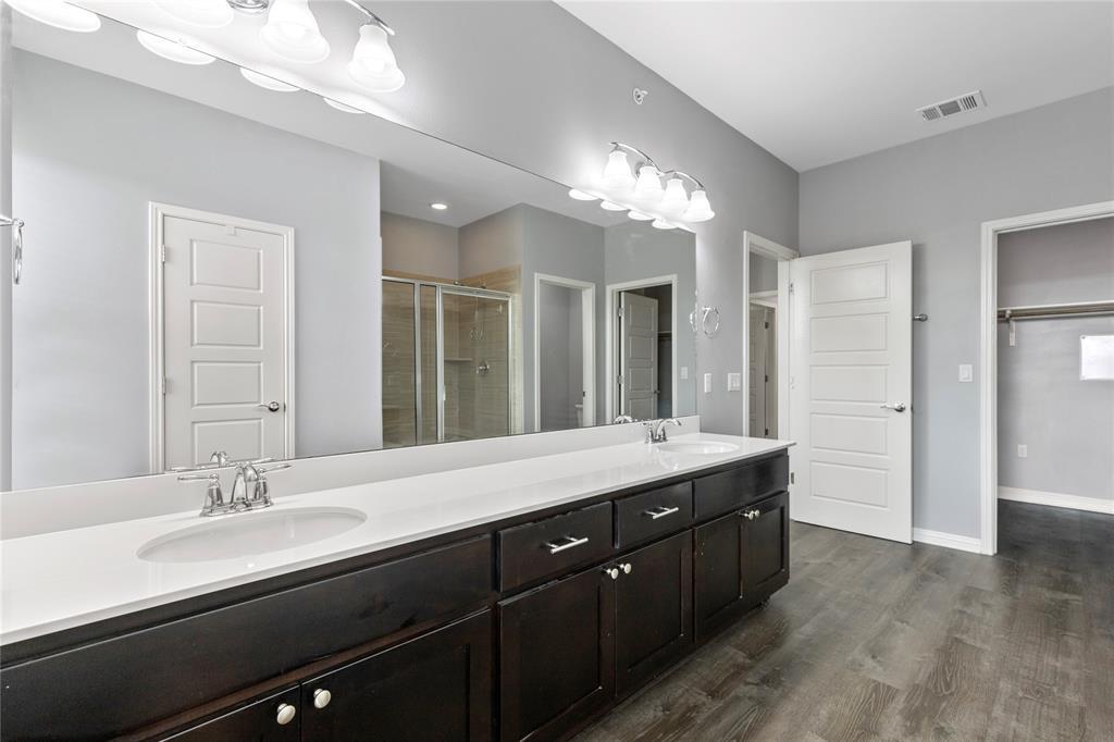 13800 Lyndhurst St #184 Property Photo 16