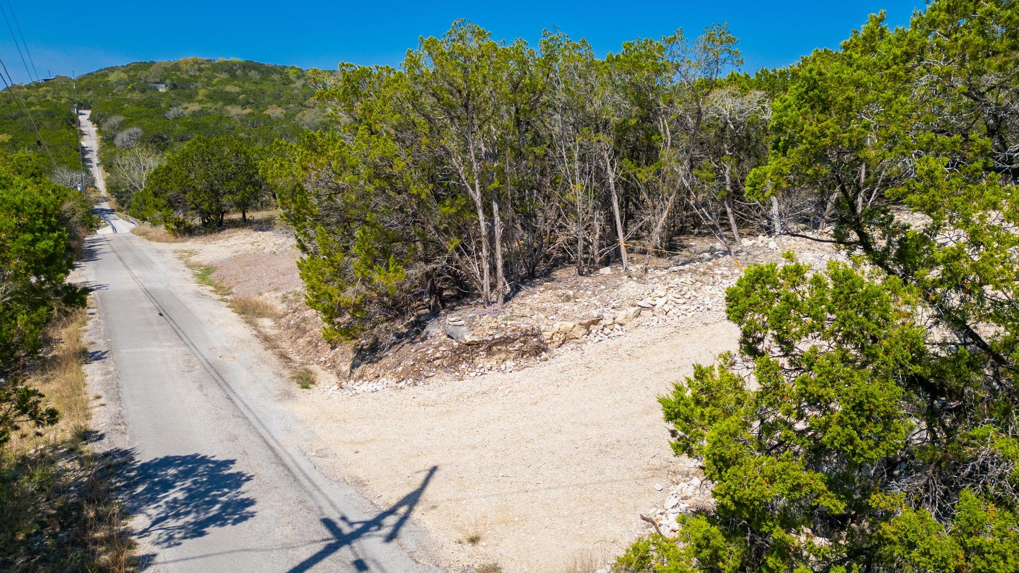 211 Hoots Holler Property Photo 4