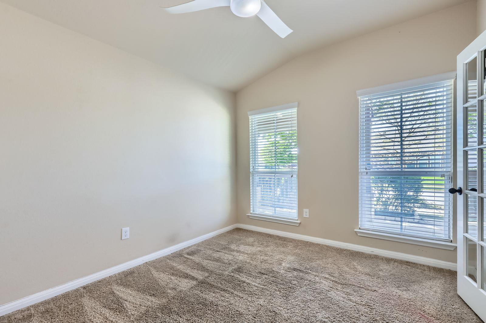 18203 Bandelier Dr Property Photo 14