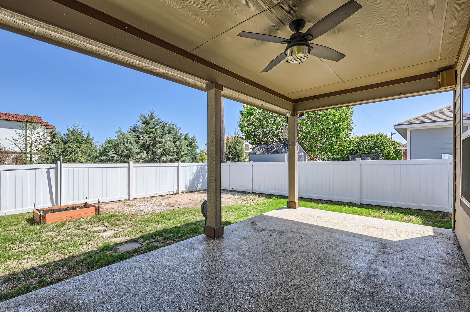 18203 Bandelier Dr Property Photo 29
