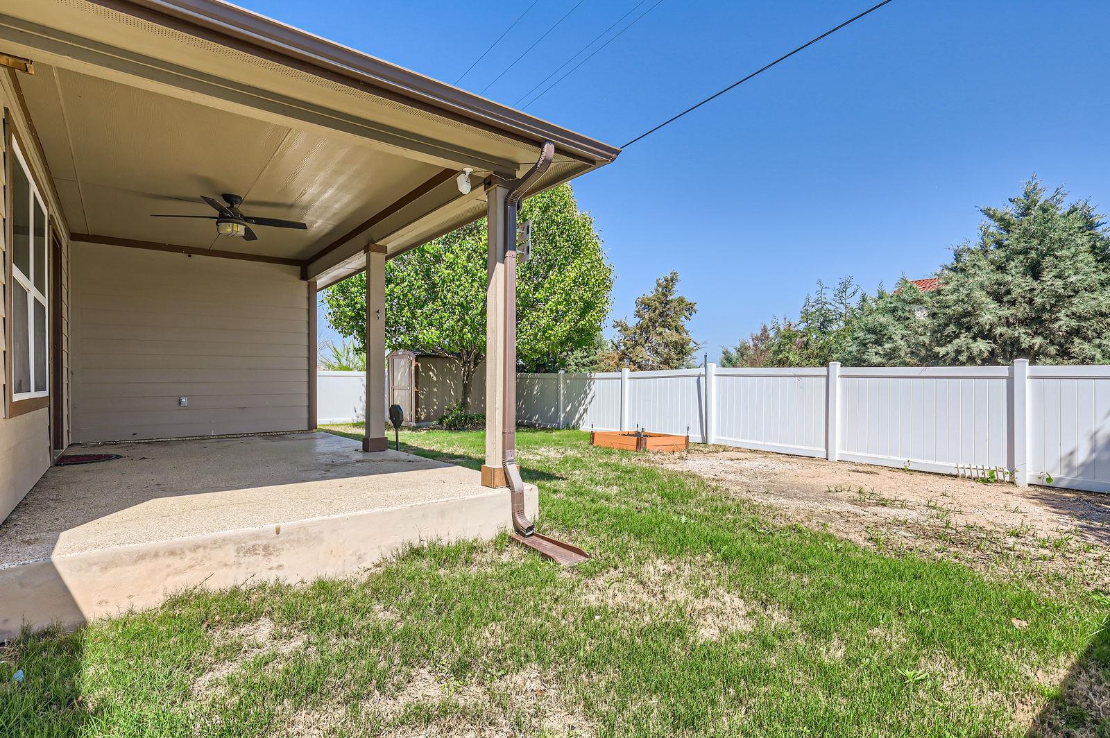 18203 Bandelier Dr Property Photo 31