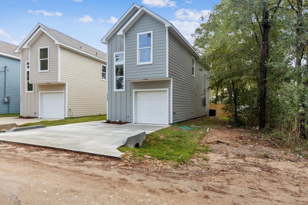10180 Barberry St Property Photo 1