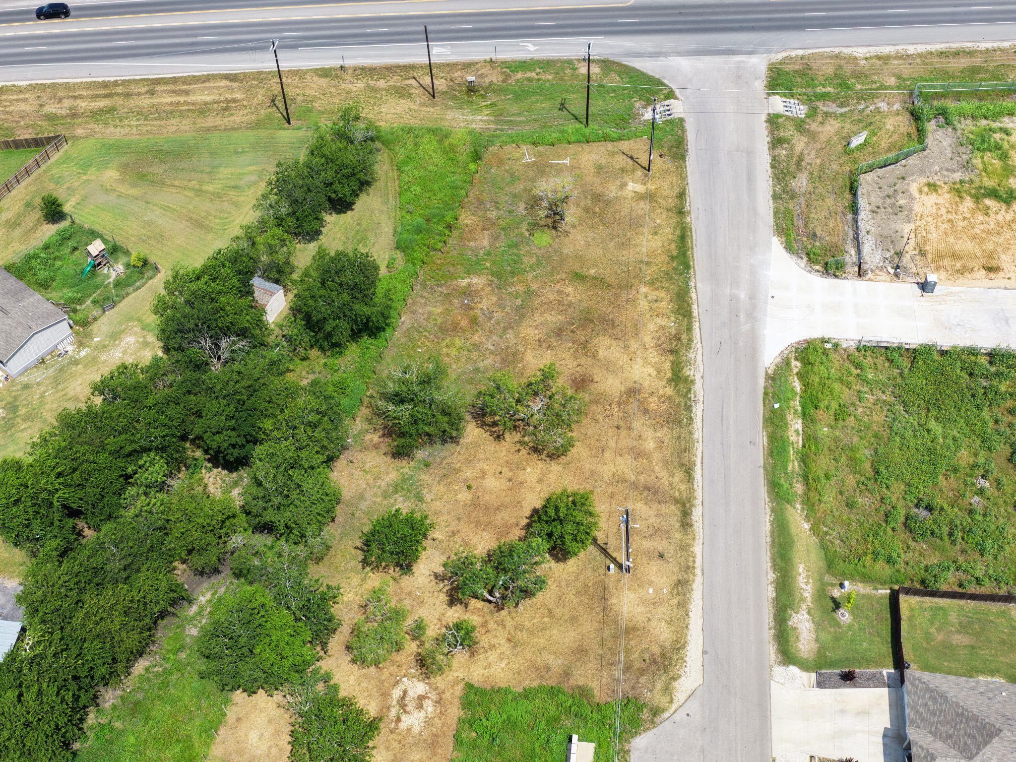100 El Dorado Dr Property Photo 9