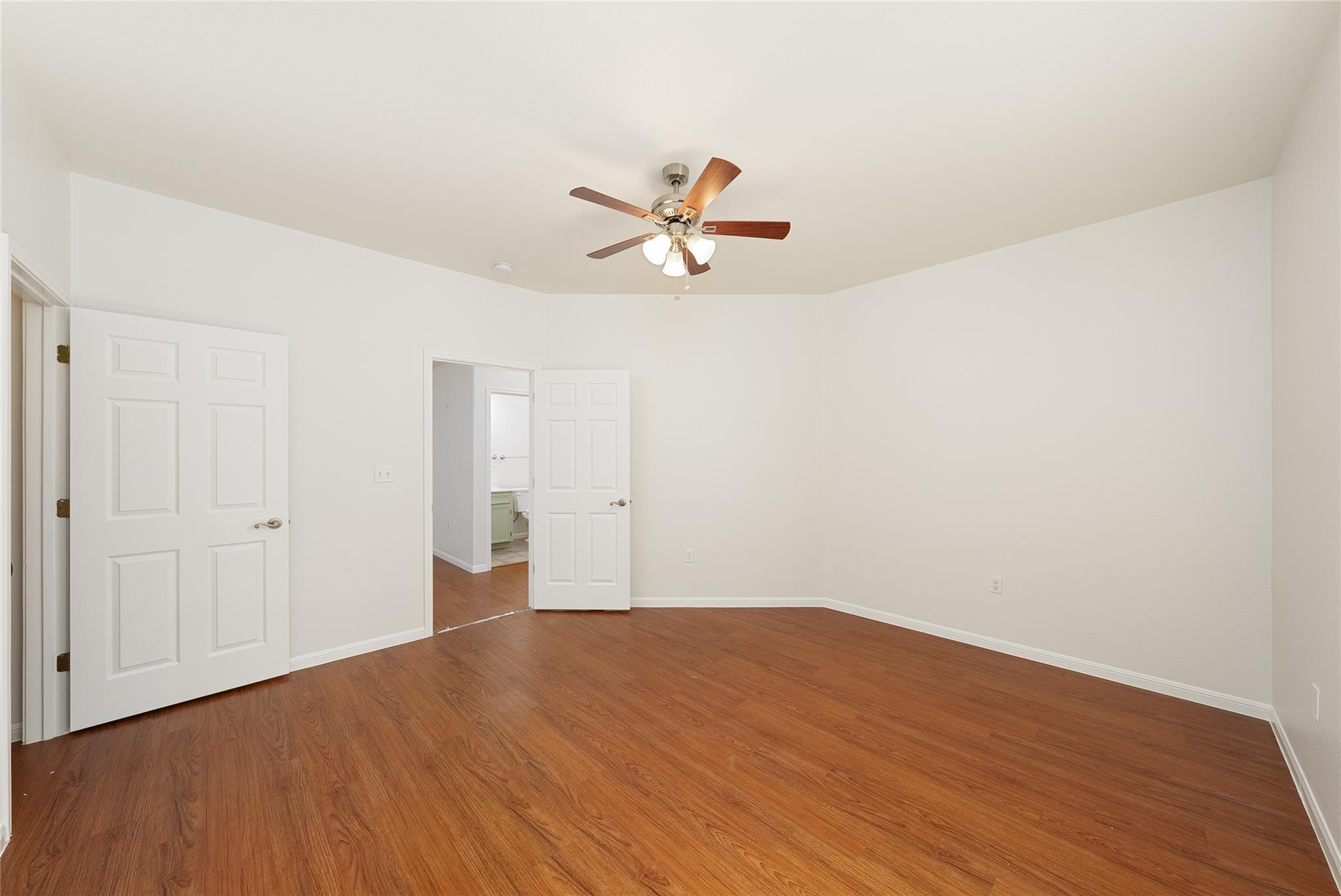 4505 Red River St ##b Property Photo 13