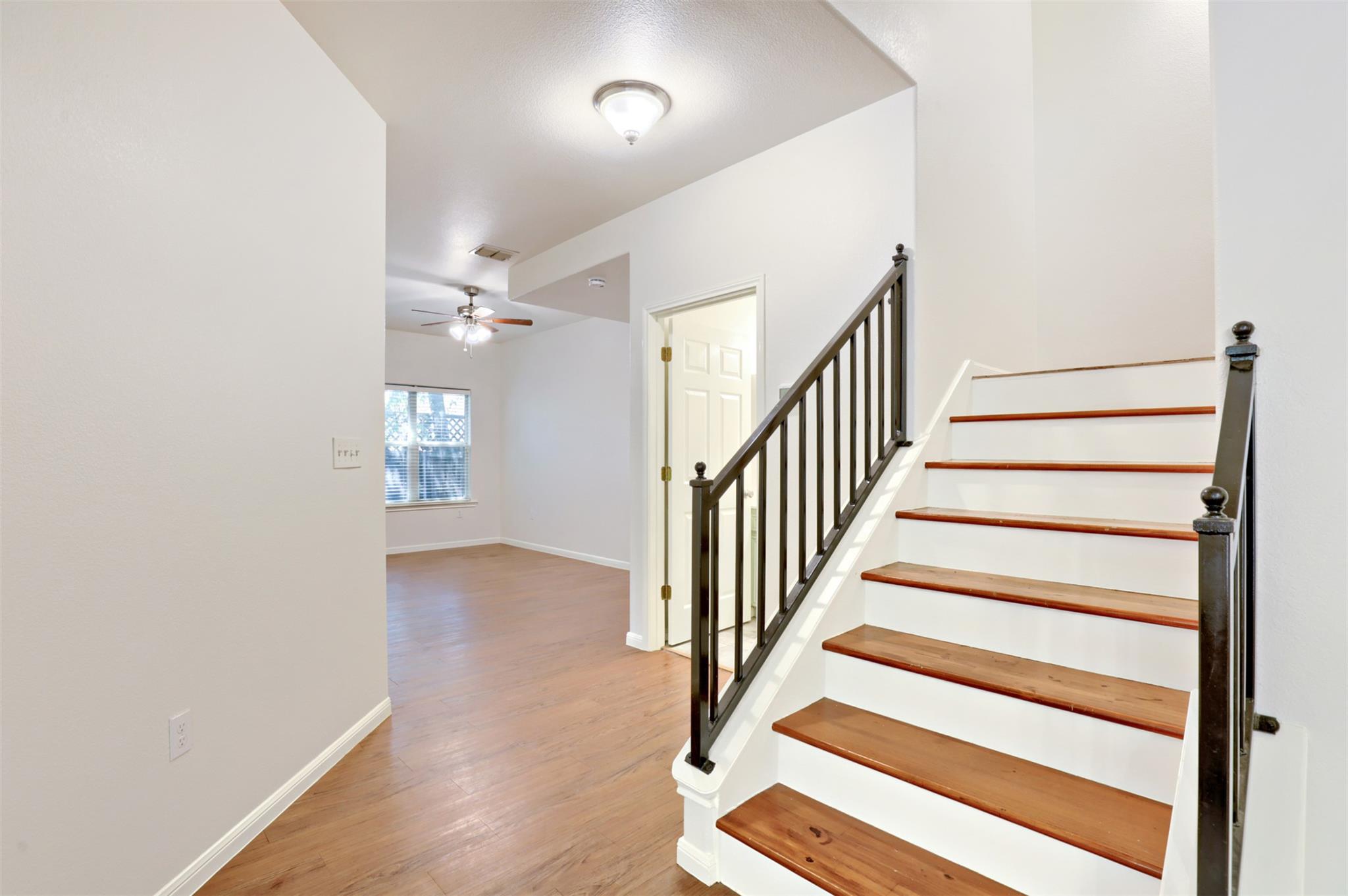 4505 Red River St ##b Property Photo 17
