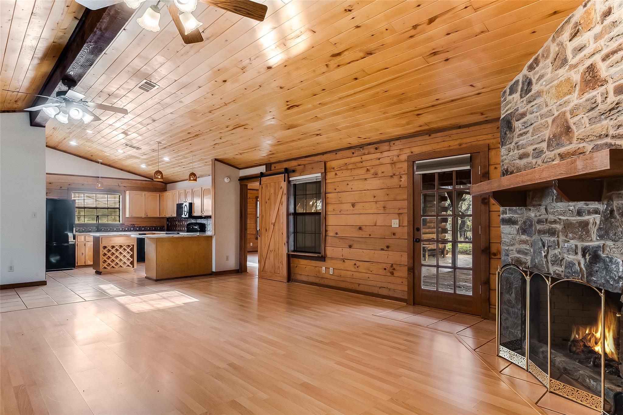 5244 Fm 3509 Property Photo 4