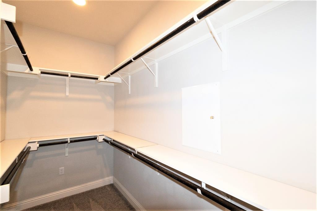 6716 Vitruvius Dr Property Photo 21