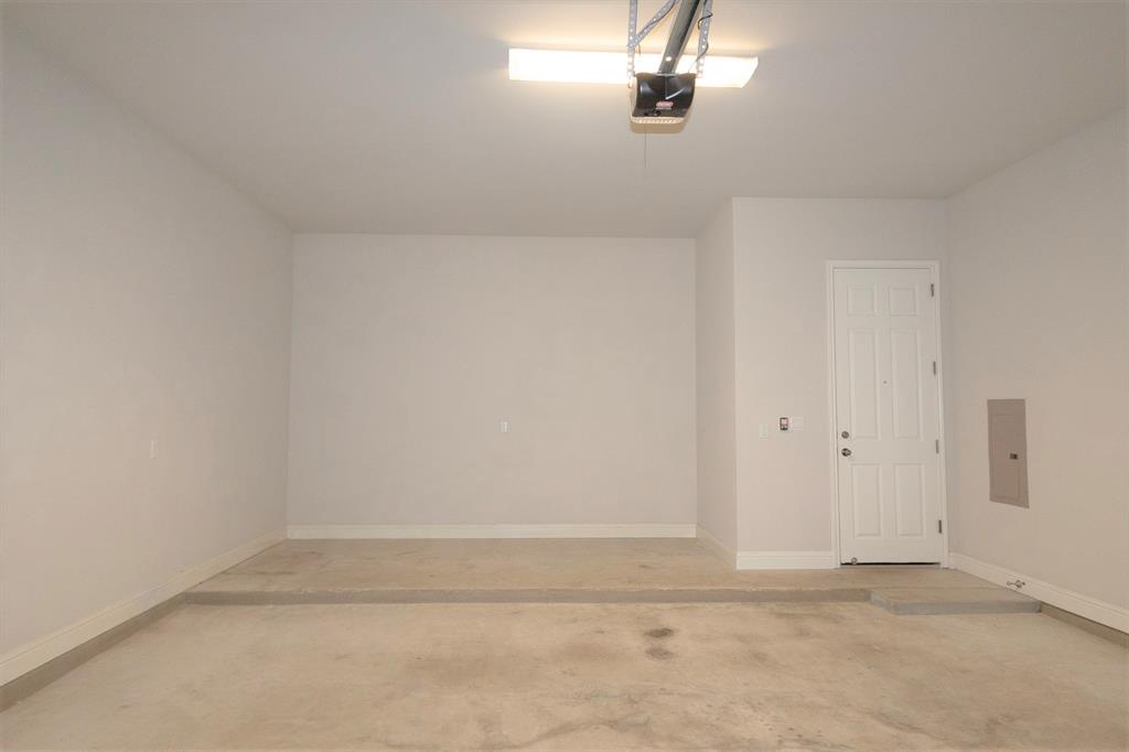 6716 Vitruvius Dr Property Photo 31