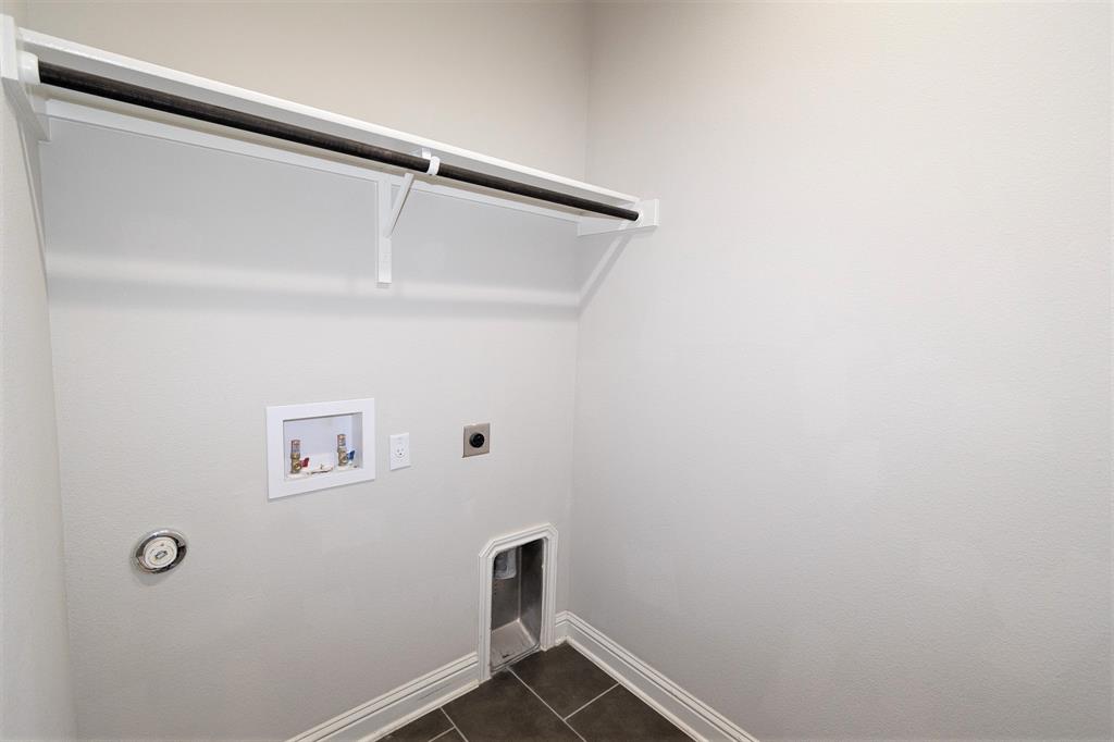 6716 Vitruvius Dr Property Photo 36