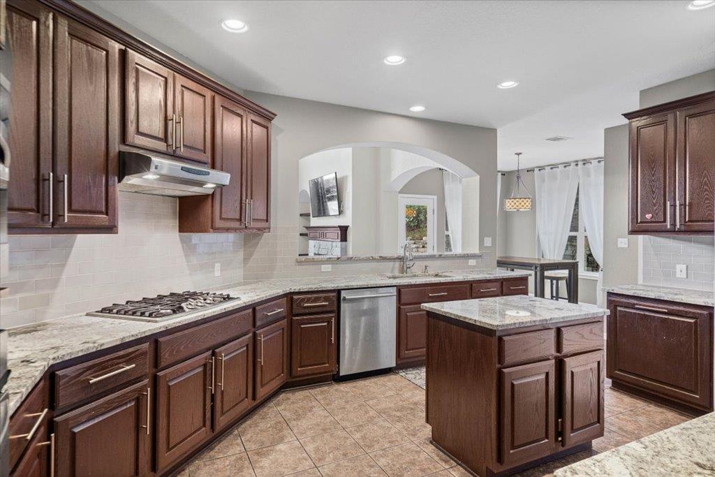13026 Titus Ct Property Photo 8