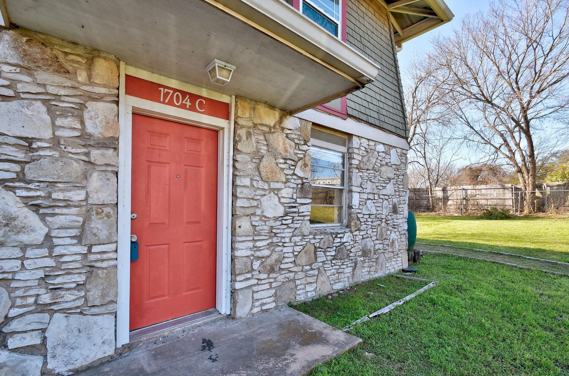 1704 E.M. Franklin Ave #Unit C Property Photo 1