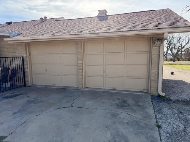8601 Karling Dr Property Photo 5