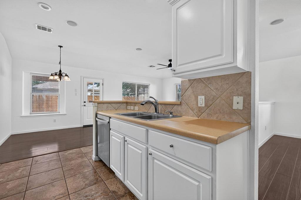 2113 Pearson Way Property Photo 14