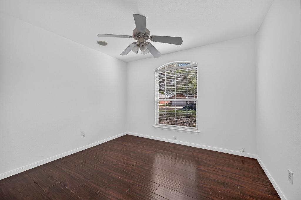2113 Pearson Way Property Photo 24