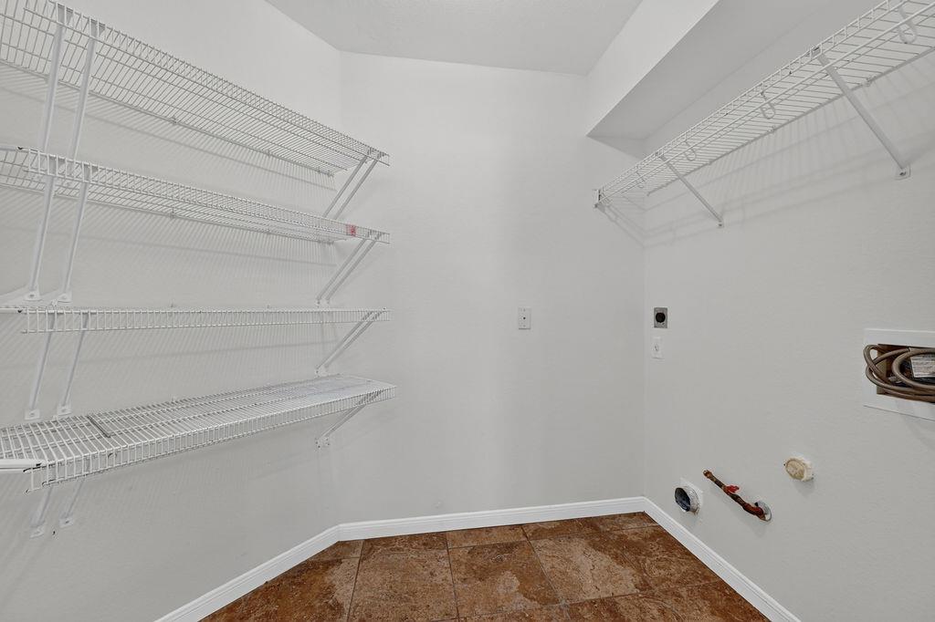 2113 Pearson Way Property Photo 27