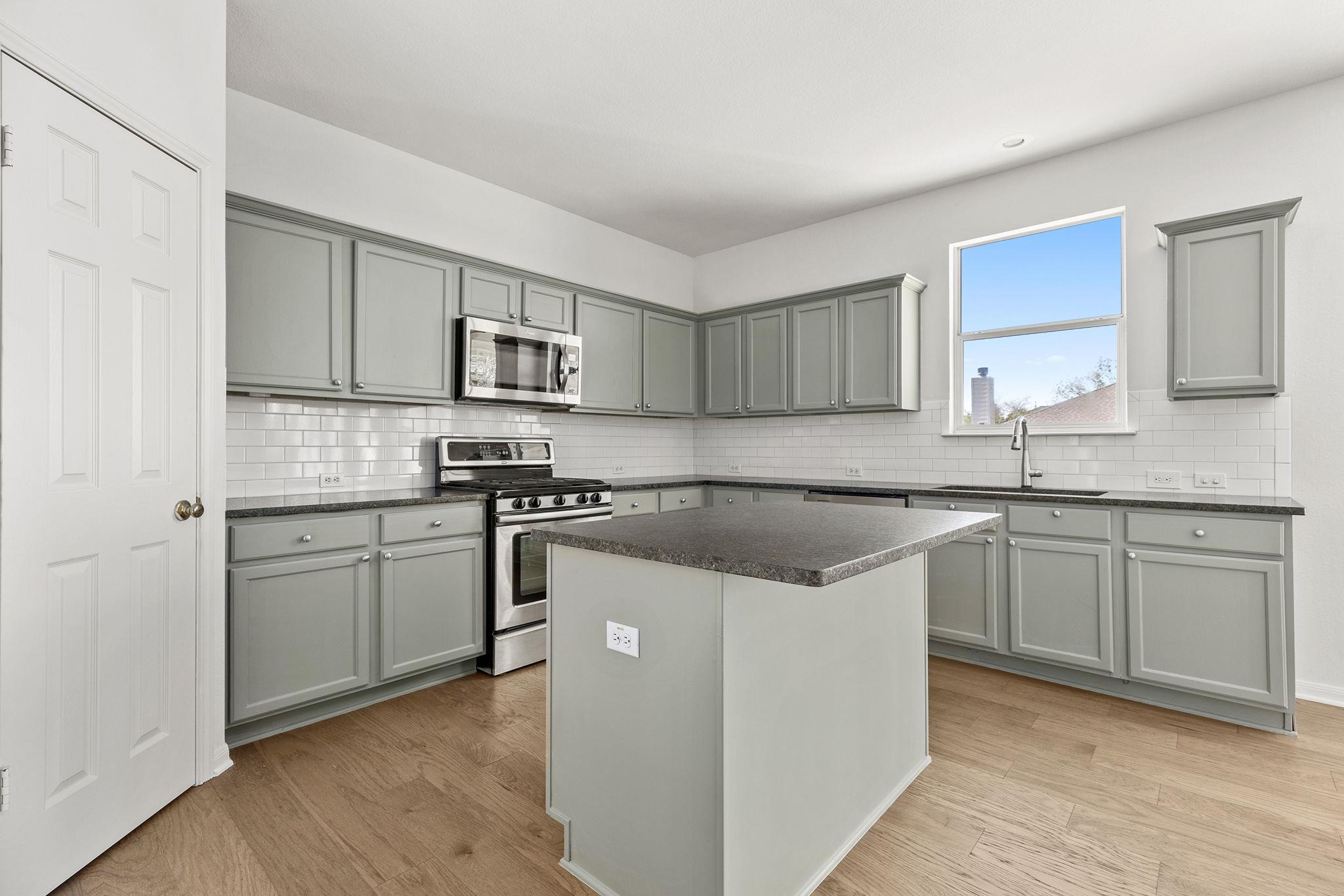 2301 Boulder Run Property Photo 8