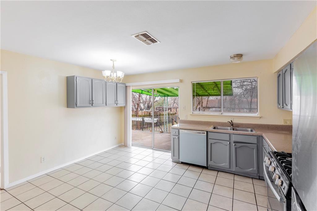 2325 Bendridge Trl Property Photo 1