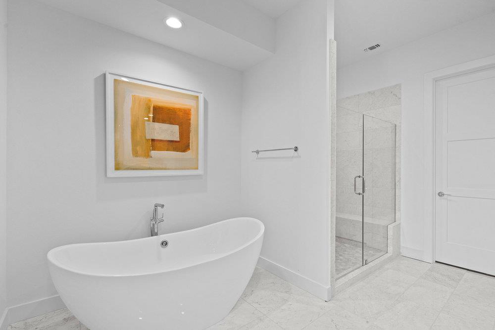 3826 Berkman Dr Property Photo 28