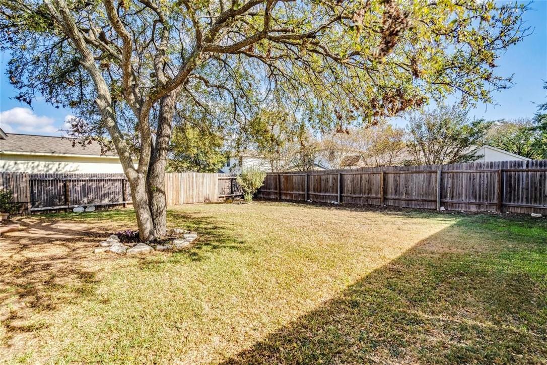 1307 Dillon Lake Bnd Property Photo 27