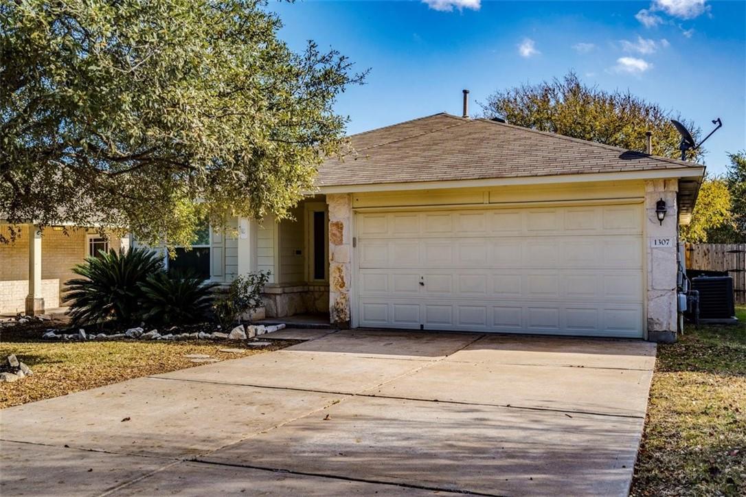 1307 Dillon Lake Bnd Property Photo 30