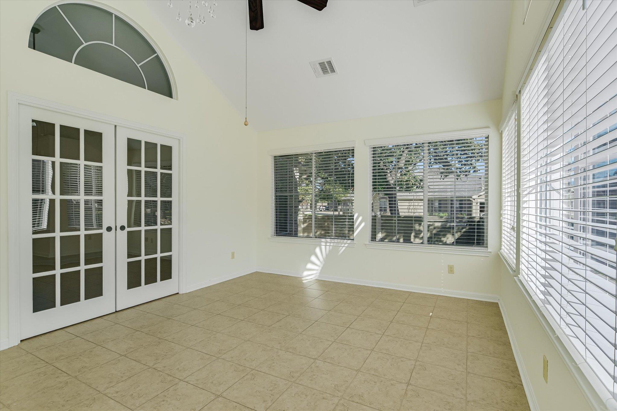 30 Wildwood Dr #111 Property Photo 12
