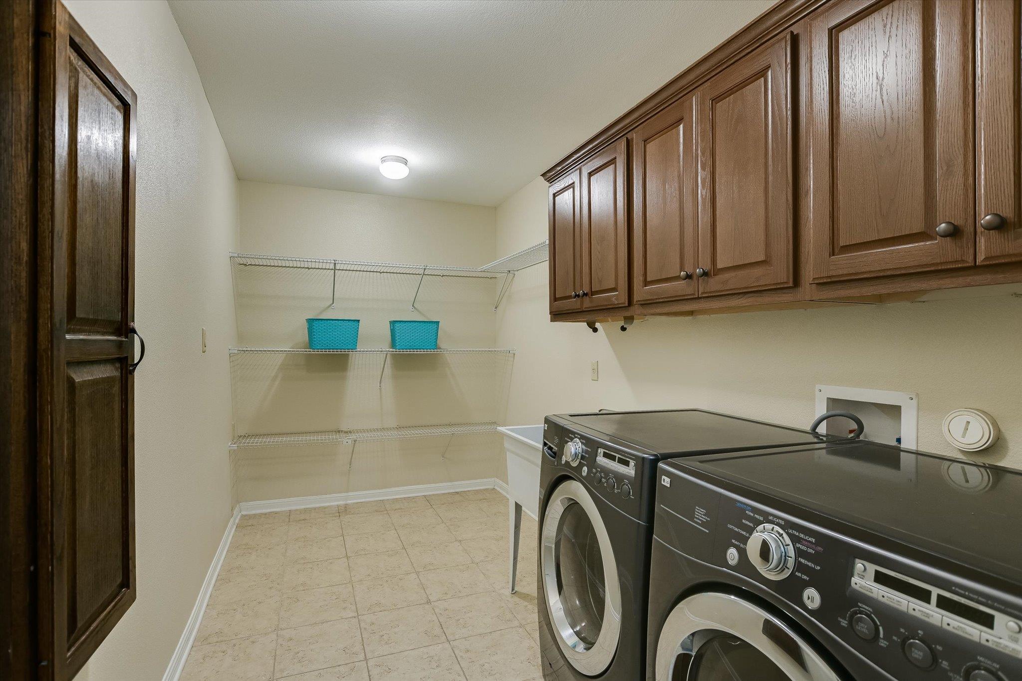 30 Wildwood Dr #111 Property Photo 16