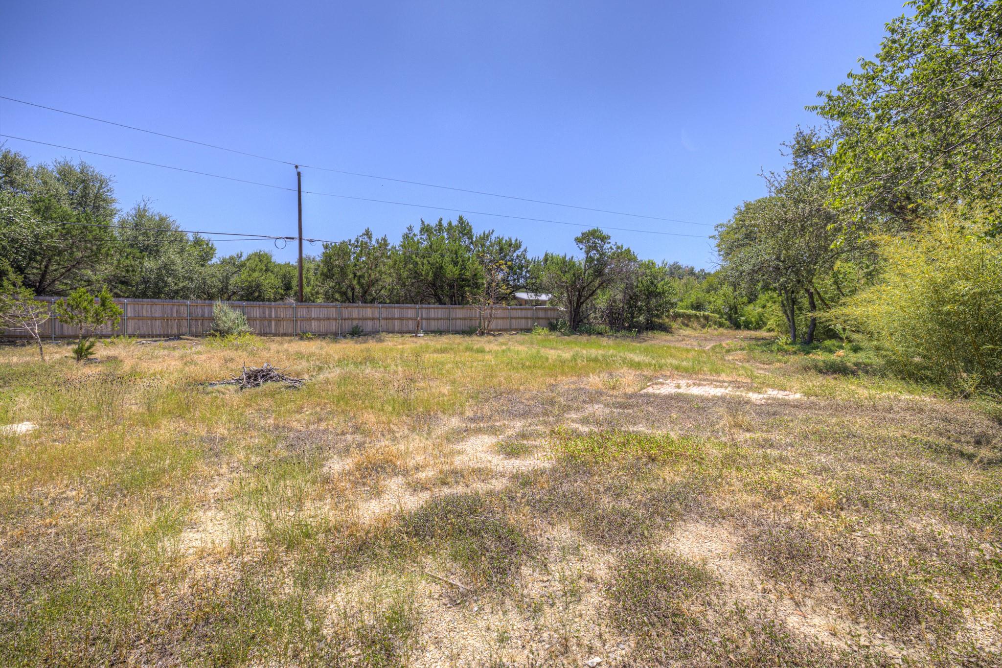 355 E Clark St Property Photo 7