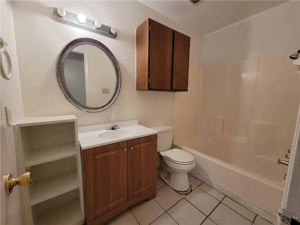 1609 Jones St #a Property Photo 8
