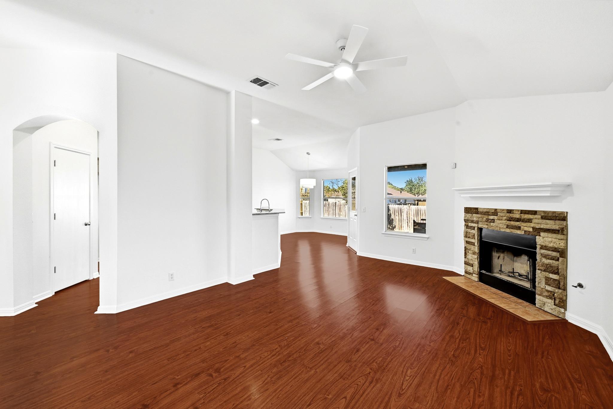 196 Musgrav None Property Photo 1
