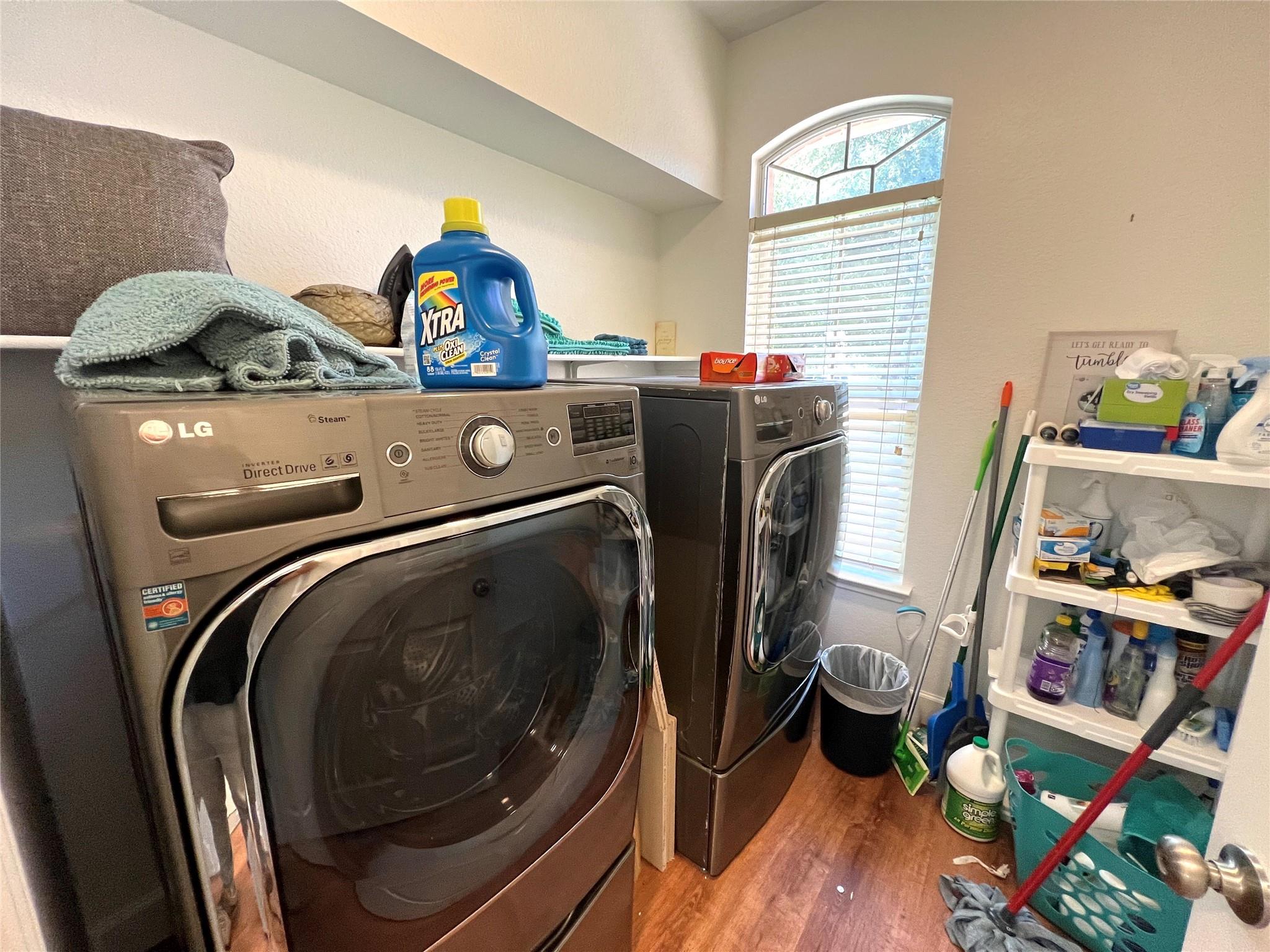 2106 Huxley Ln Property Photo 15