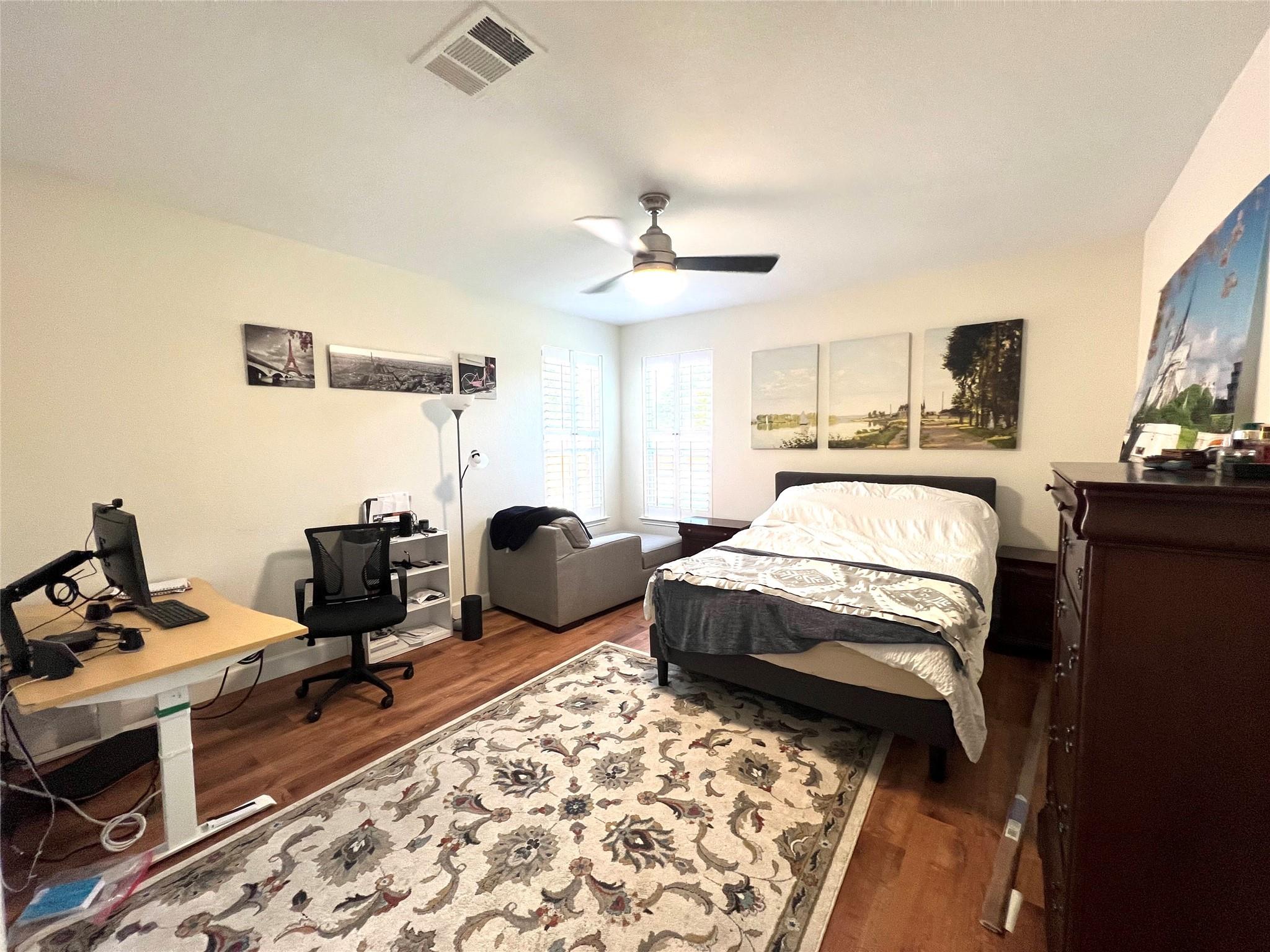 2106 Huxley Ln Property Photo 16