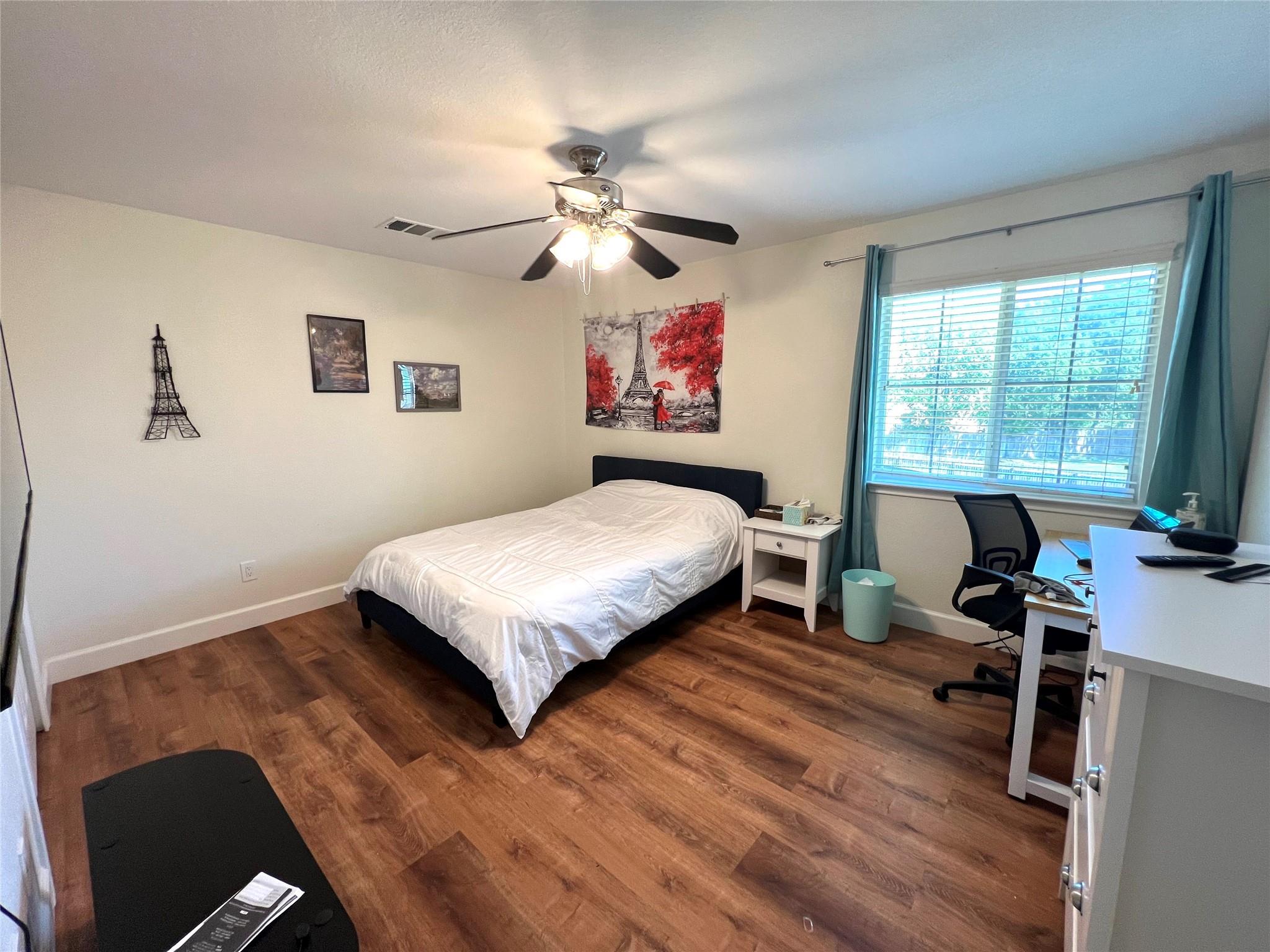 2106 Huxley Ln Property Photo 25