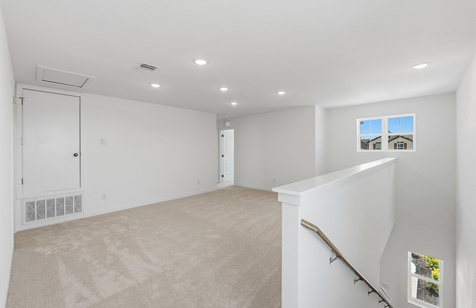 323 Bridge Deck Loop Property Photo 12