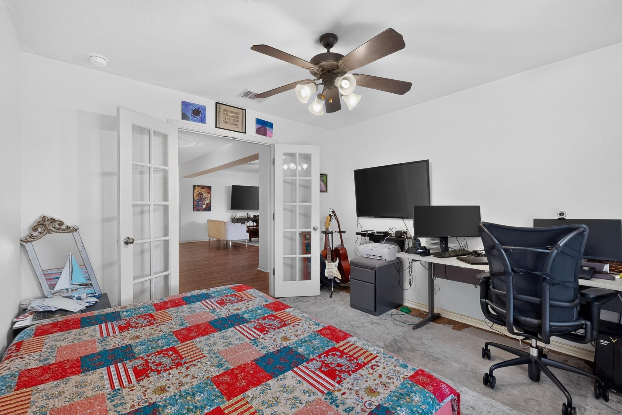 2400 White Stallion Way Property Photo 25