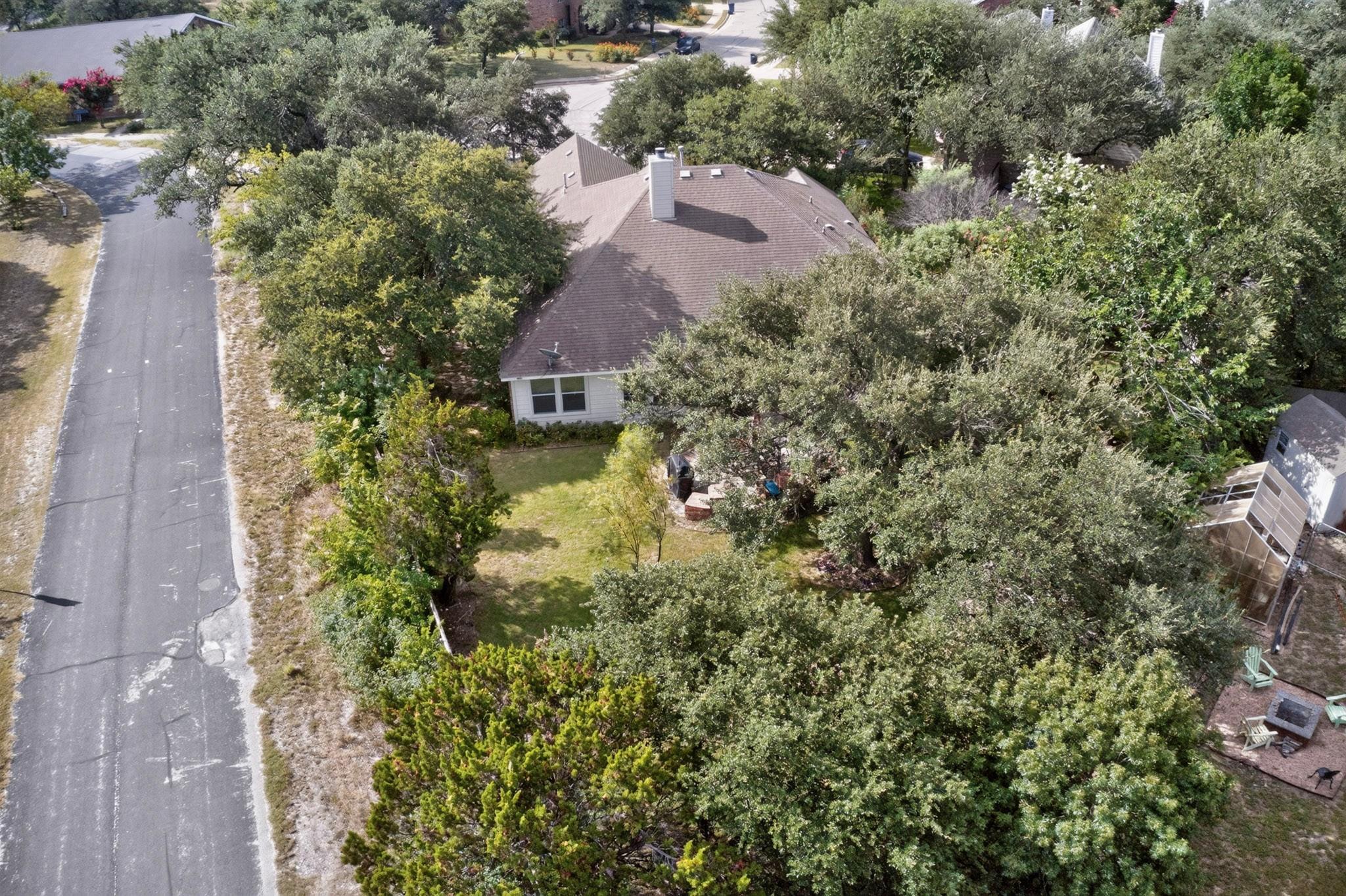 2400 White Stallion Way Property Photo 36