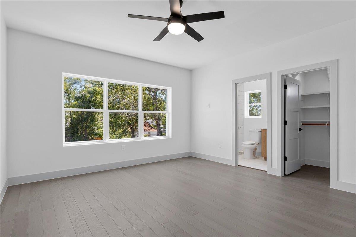 1409 Emile St Property Photo 11