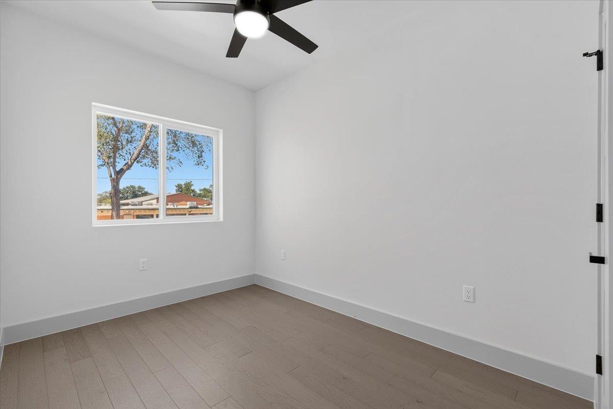 1409 Emile St Property Photo 16