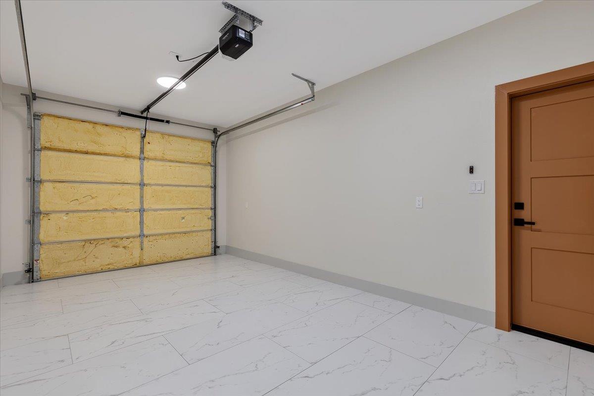 1409 Emile St Property Photo 18