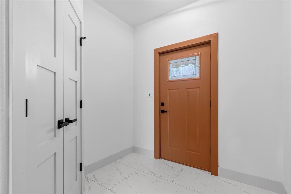 1409 Emile St Property Photo 21
