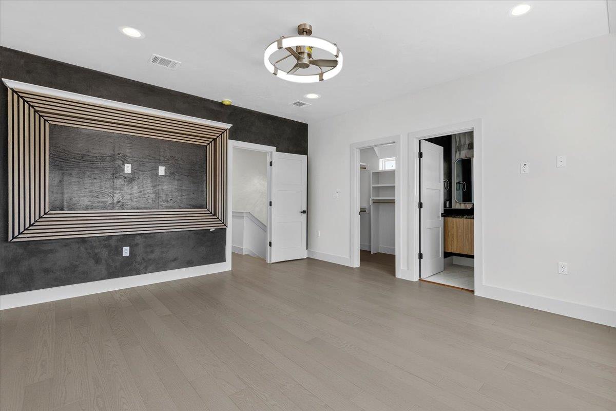 1409 Emile St Property Photo 32