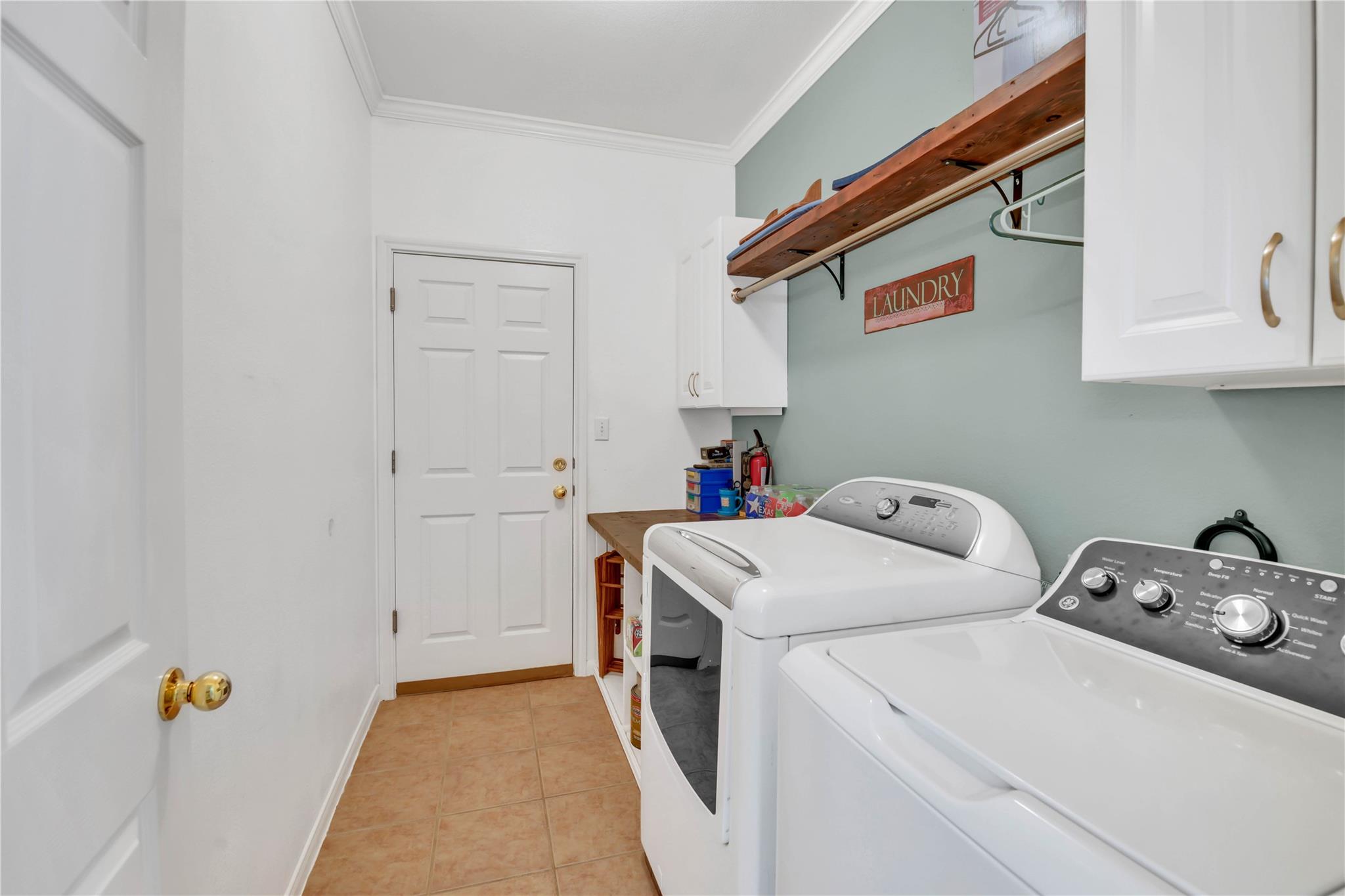 741 Bent Wood Pl Property Photo 16