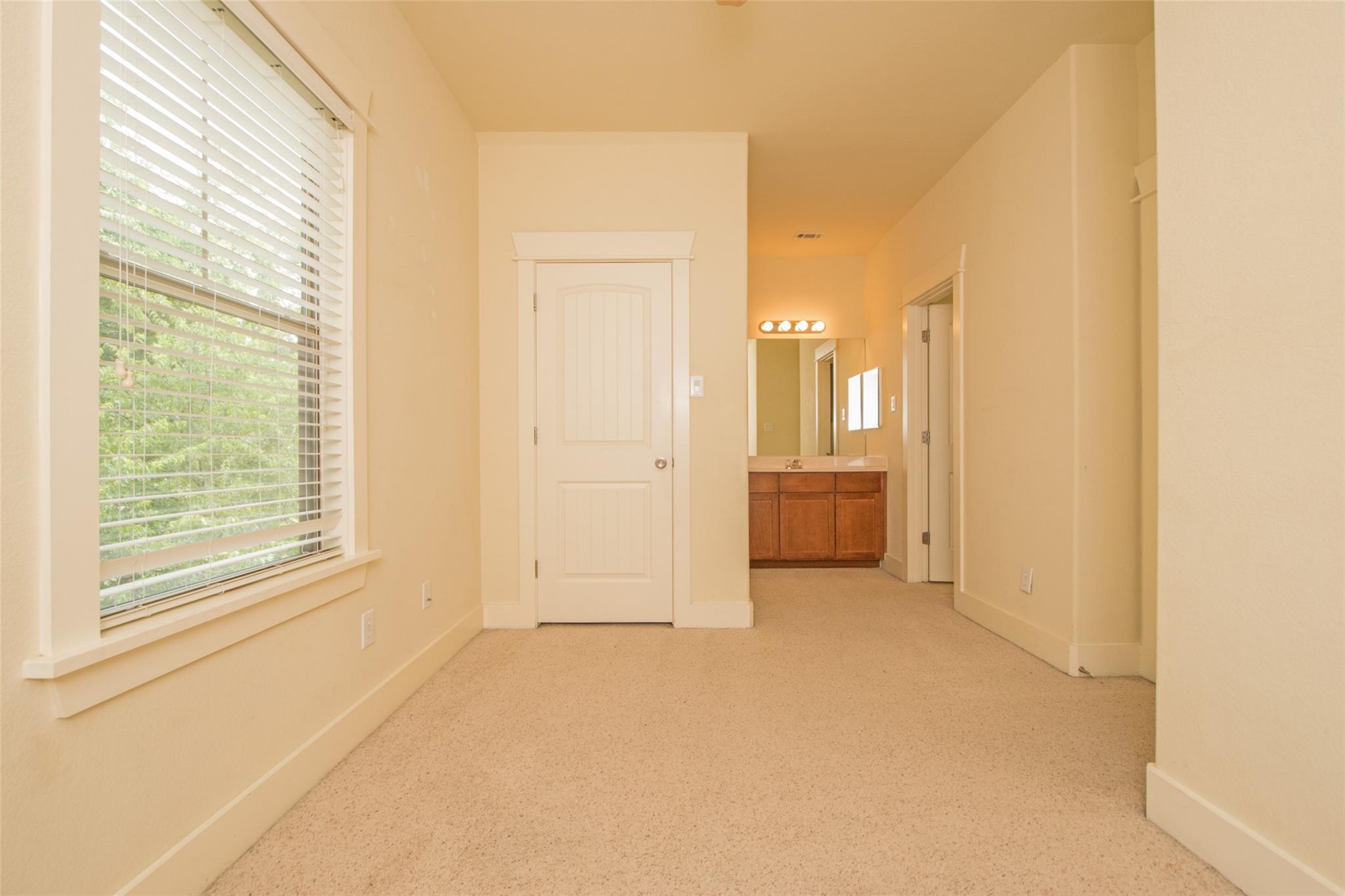 5405 Avenue H None #a Property Photo 6