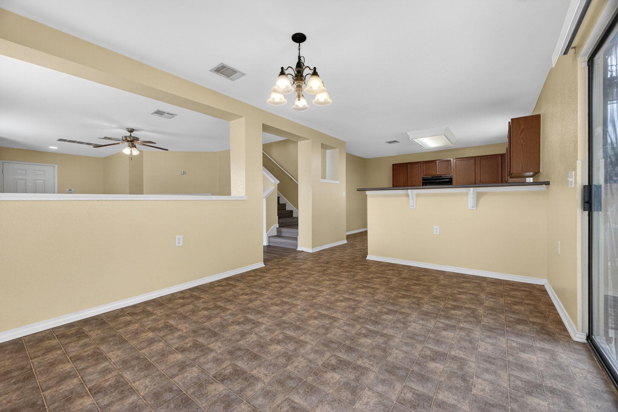 8813 Wiley Way Property Photo 7