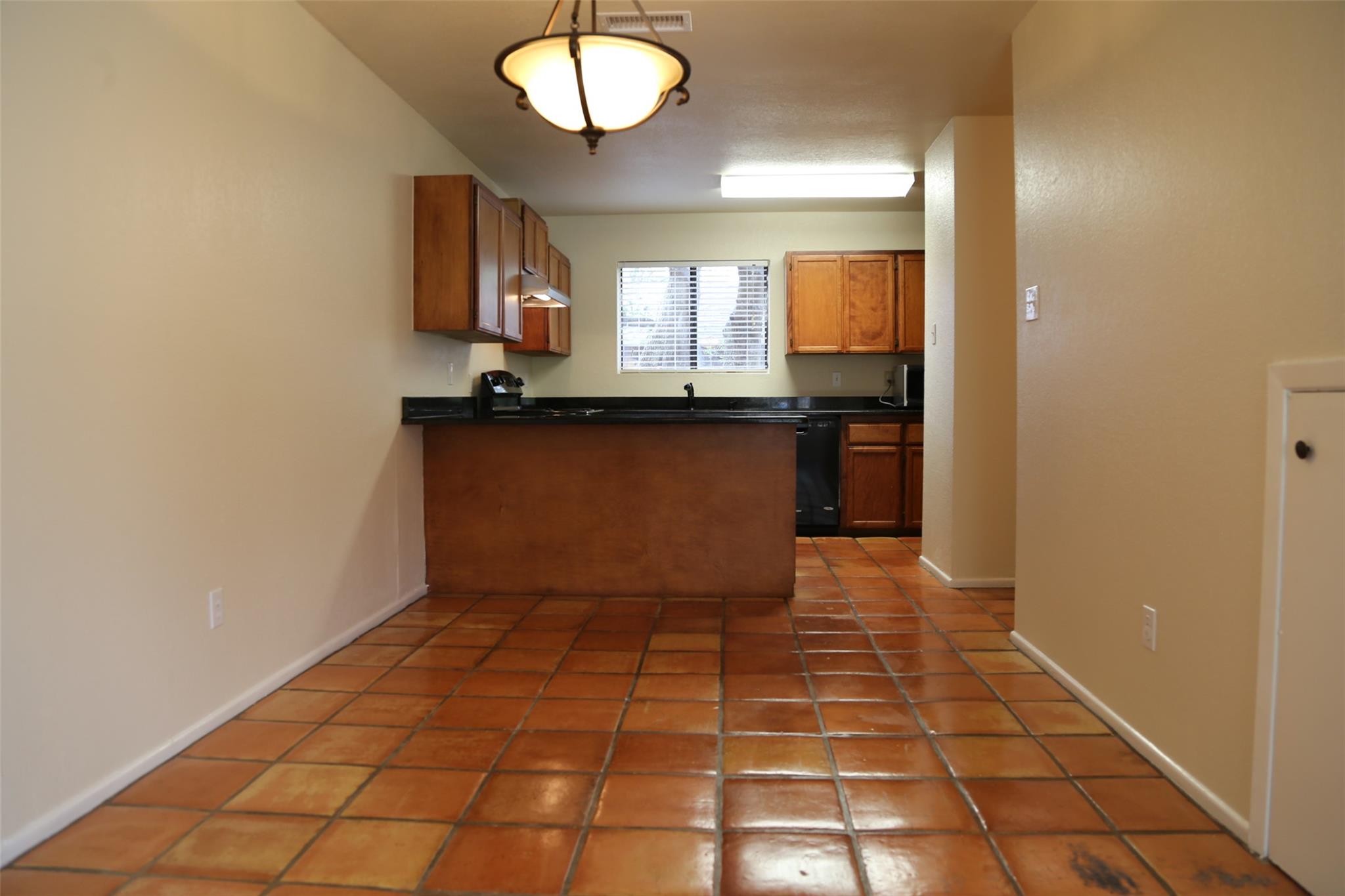 4 Deerfield Dr #d Property Photo 7