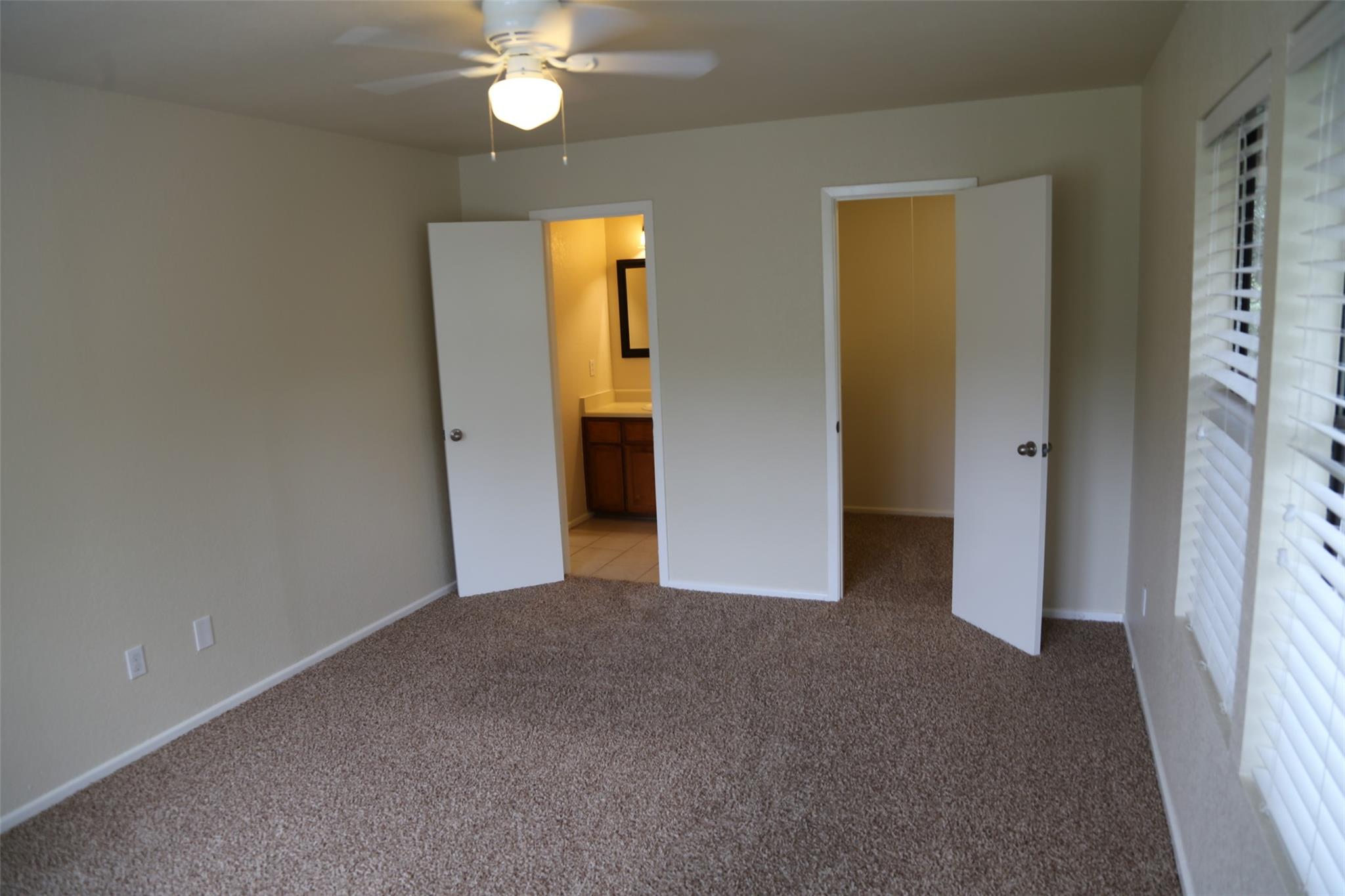4 Deerfield Dr #d Property Photo 10