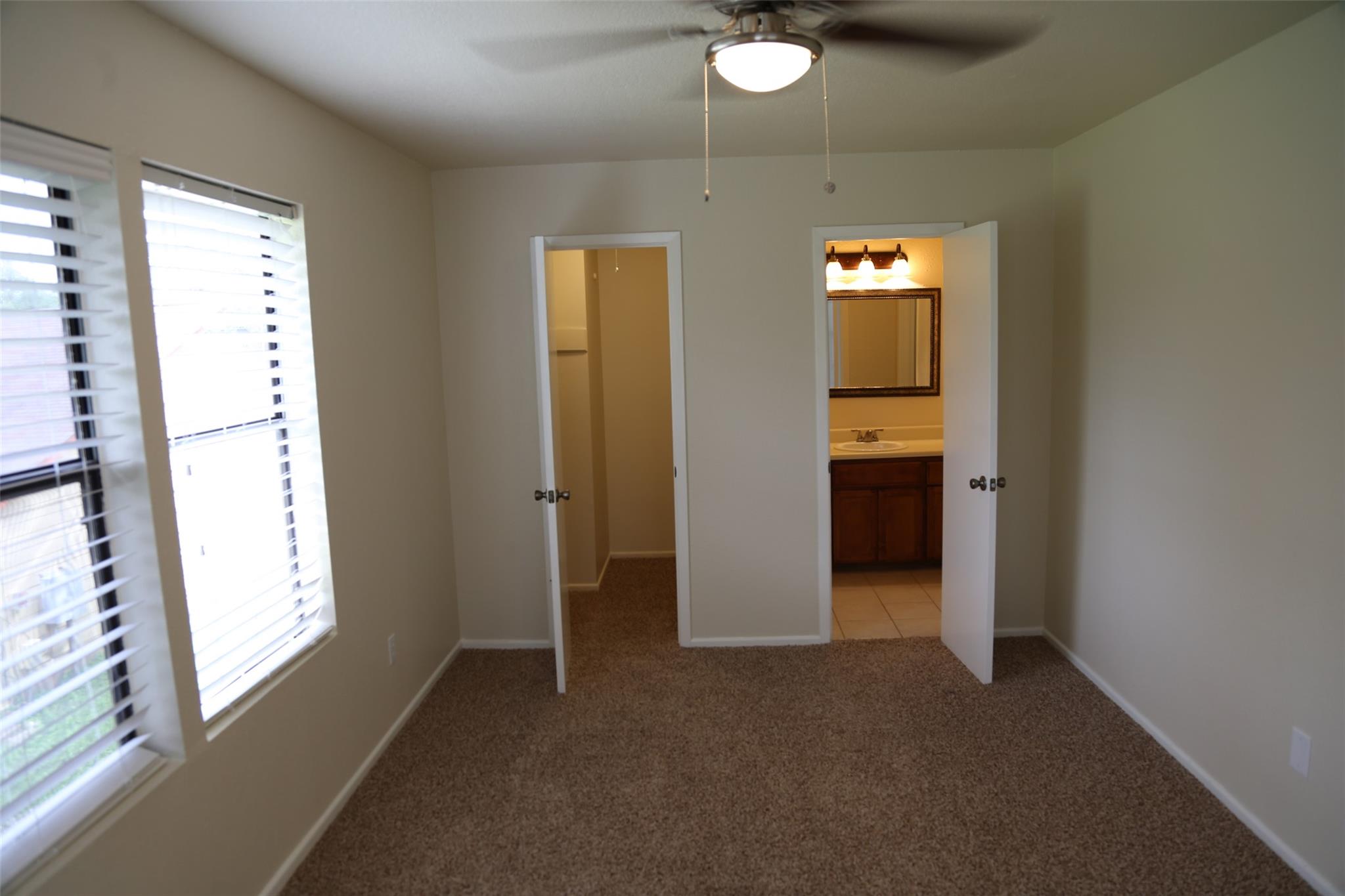4 Deerfield Dr #d Property Photo 12