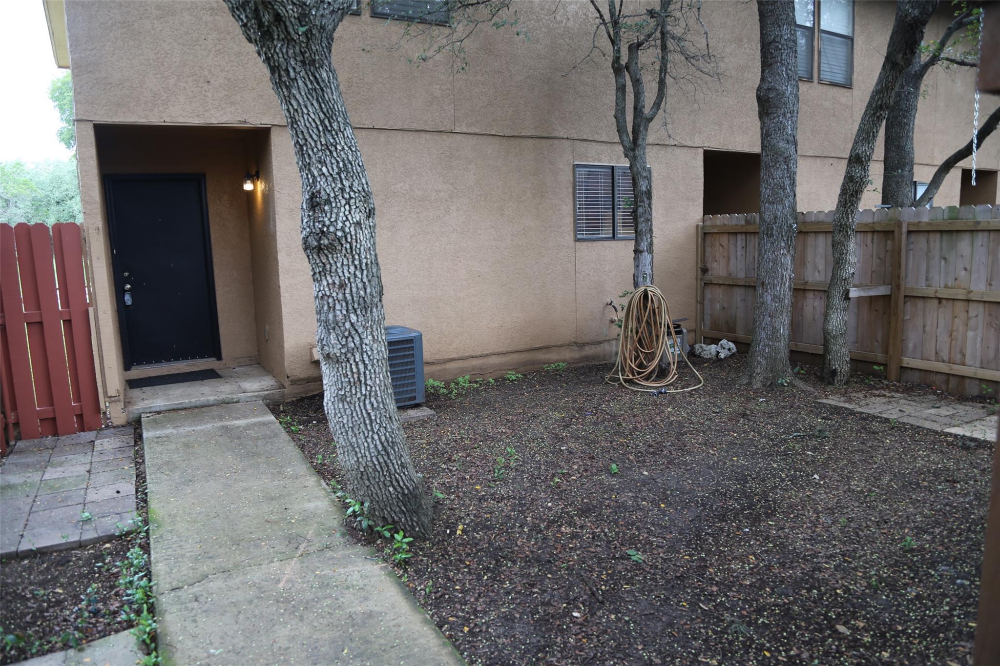 4 Deerfield Dr #d Property Photo 15