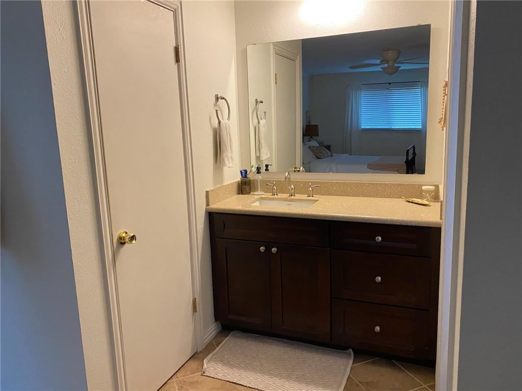 3201 Canter Ln Property Photo 8